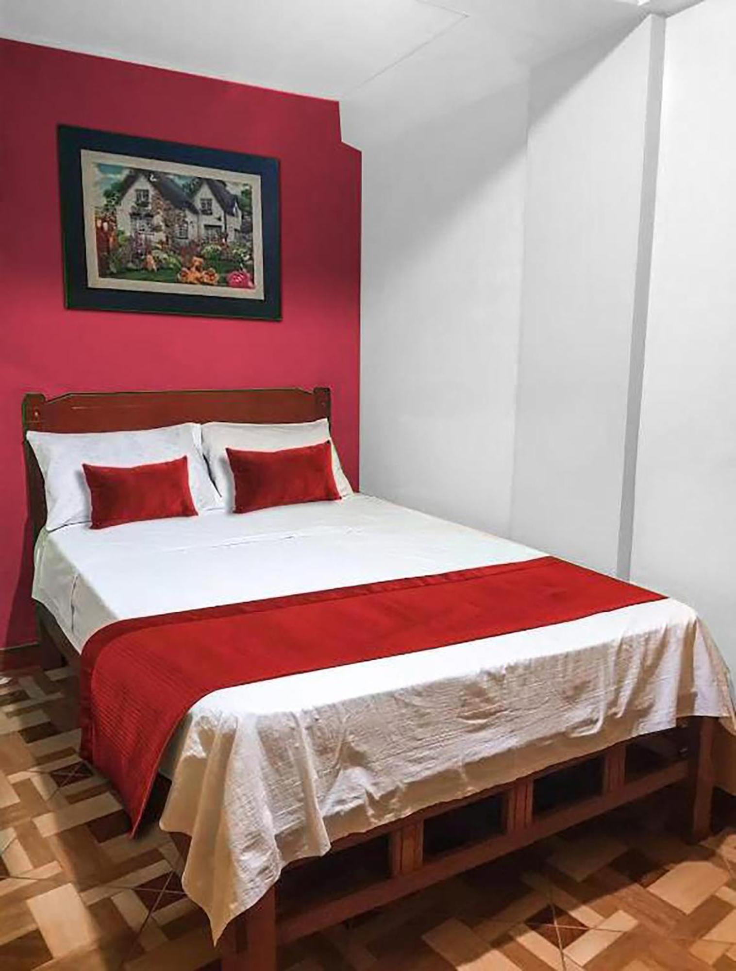 Escorpio Hotel 3*